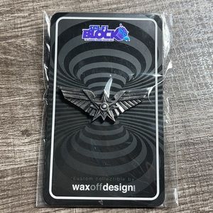 Starship Troopers Collectible Pin 1997.